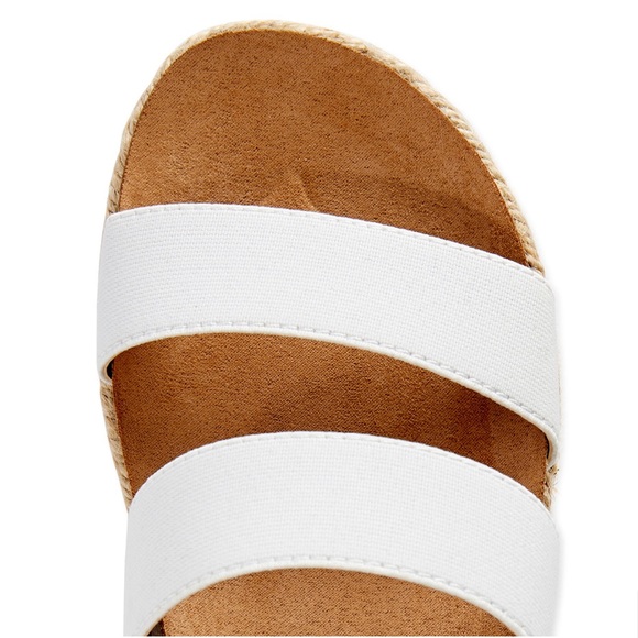New Time & Tru White Strappy Flatform Sandals - Picture 5 of 14